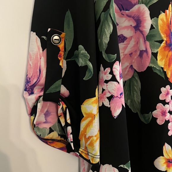 Floral‎ Open Style Cardigan - Picture 5 of 13